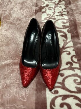 FIONI Clothing Red Glitter Pointed Toe Pumps
